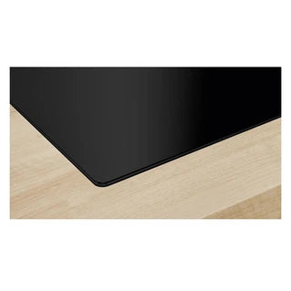 Plaque de cuisson avec hotte intégrée Bosch Table de cuisson aspirante induction PVQ711H26E