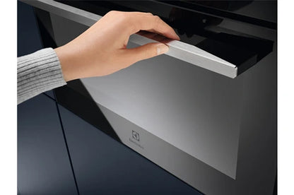 Micro-ondes combiné Electrolux KVMBE08X