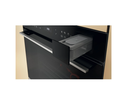 Four encastrable Whirlpool WOI7A8FPT1SXAF