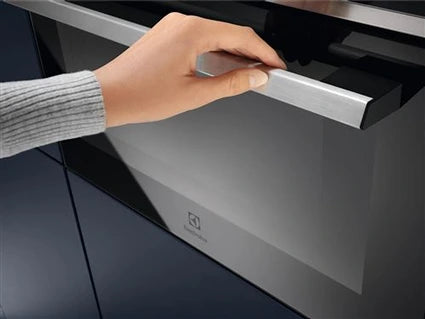 Micro-ondes + Gril Electrolux EVM8E08X Niche 45 cm