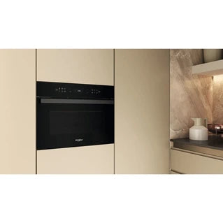 Micro-ondes mono-fonction Whirlpool Micro-ondes combiné encastrable WCW6O7HTBF 52 L noir