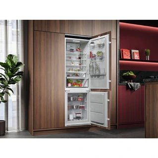 Réfrigérateur congélateur en bas Aeg OSC6M18FDS encastrable 178 cm